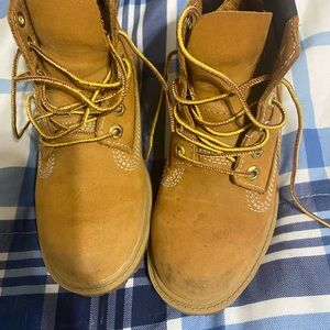 Preowned Unisex boots